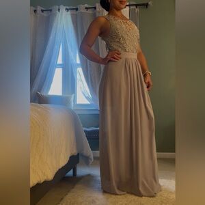 Elegant Lace Top Maxi Dress in Dove Grey